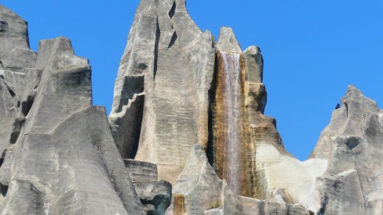 Choosing between a rock and a hard place: Jamaica’s governance color’